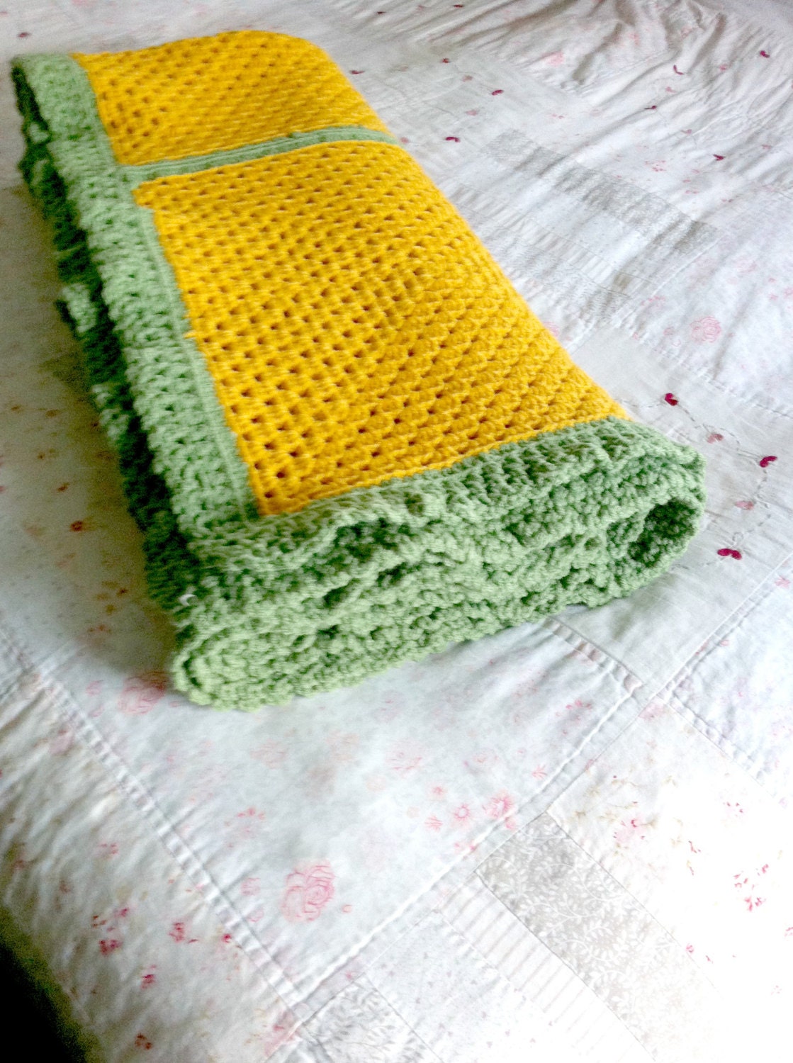 Lovely Vintage Handmade Afghan in Green and Gold Haute Juice