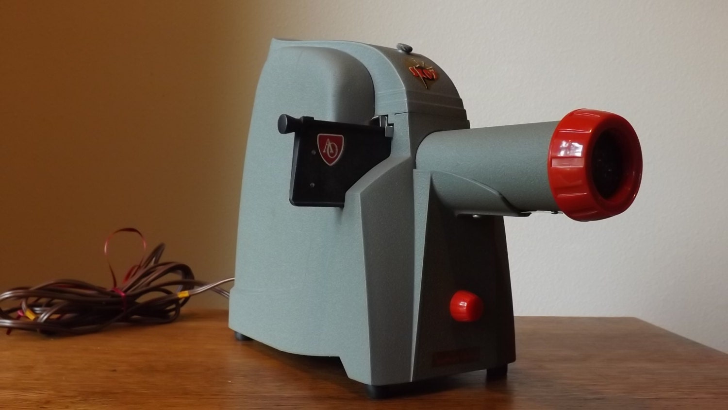 Skot Slide Projector Case and Accessories Haute Juice