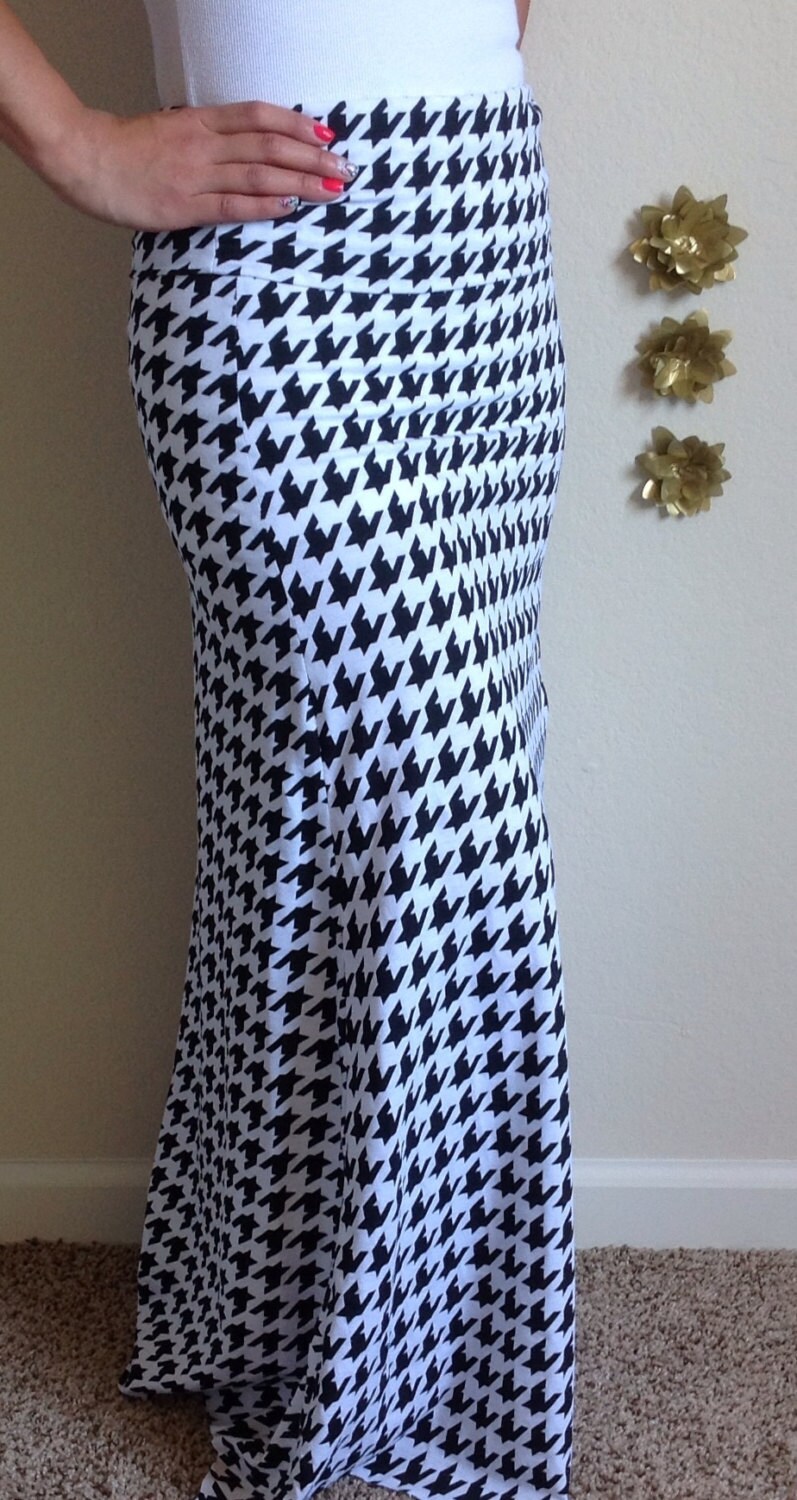 Black and white houndstooth maxi skirt summer by SeasonsApparel