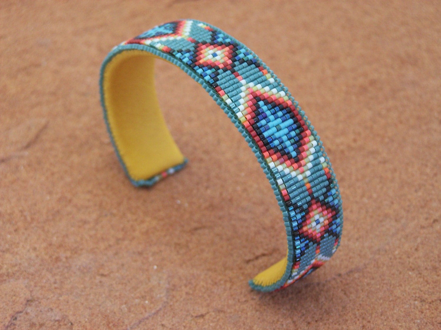 Native American Beaded Bracelet In A God's Eye Pattern