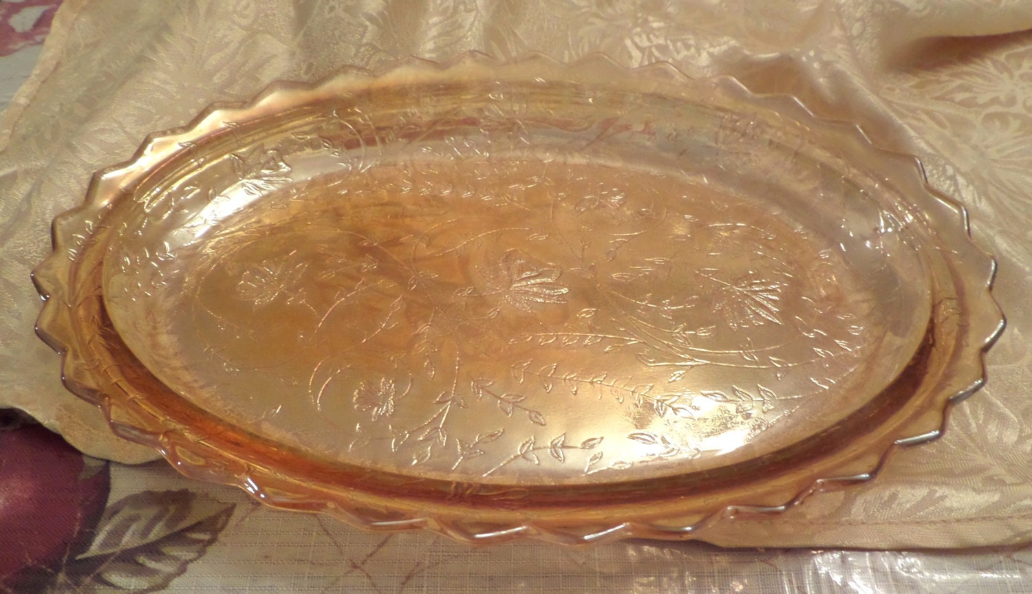 1 Vintage 1950s Oval Carnival Glass Serving Tray