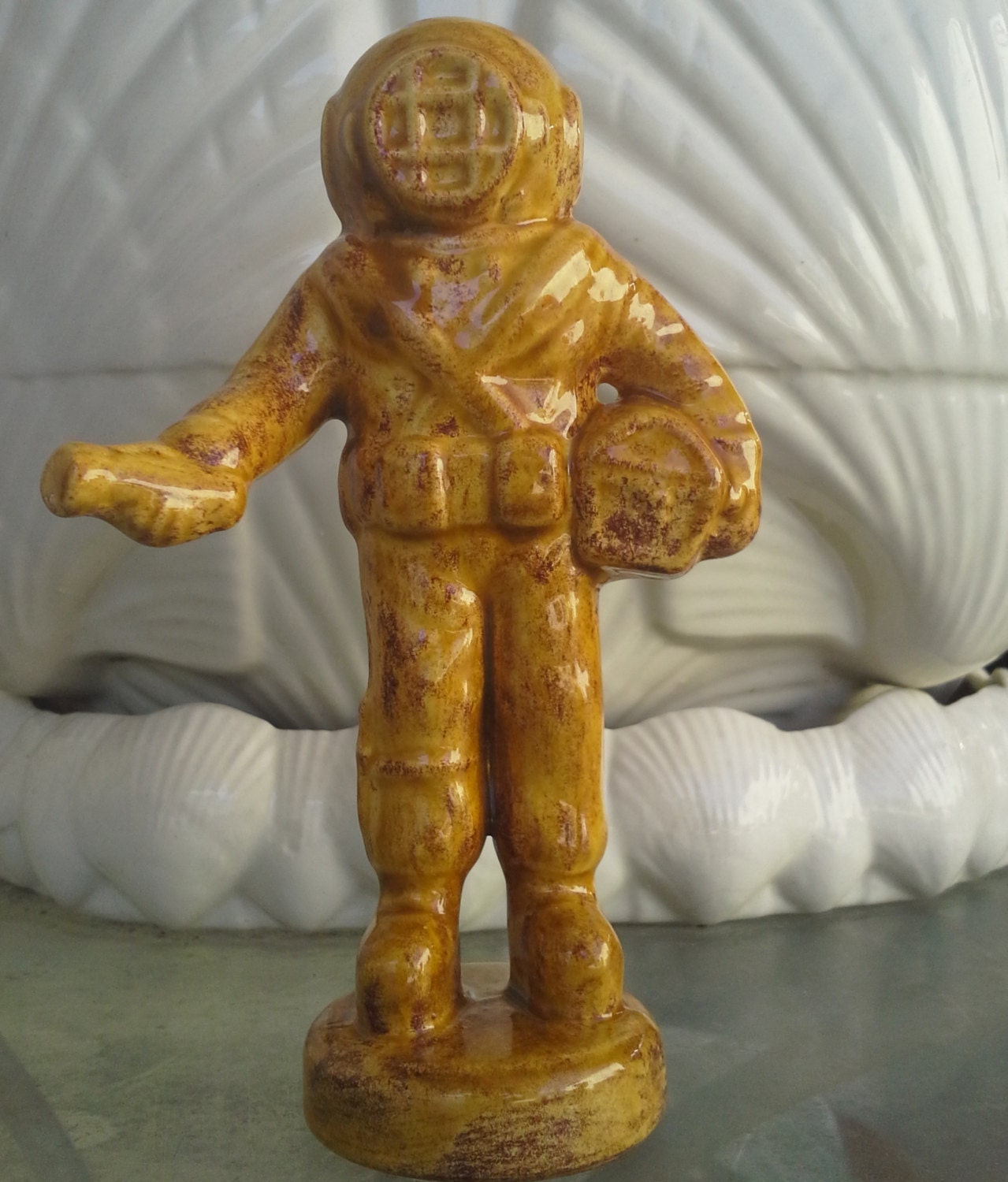 Aquarium Safe Ceramic Deep Sea Diver Figurine