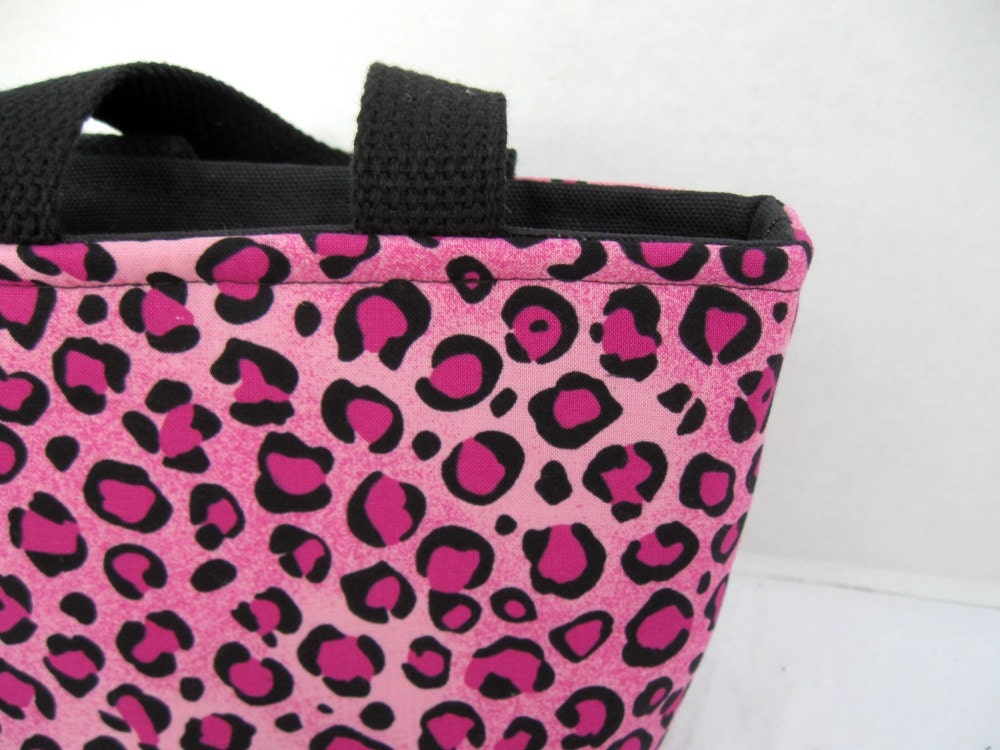 pink cheetah purse