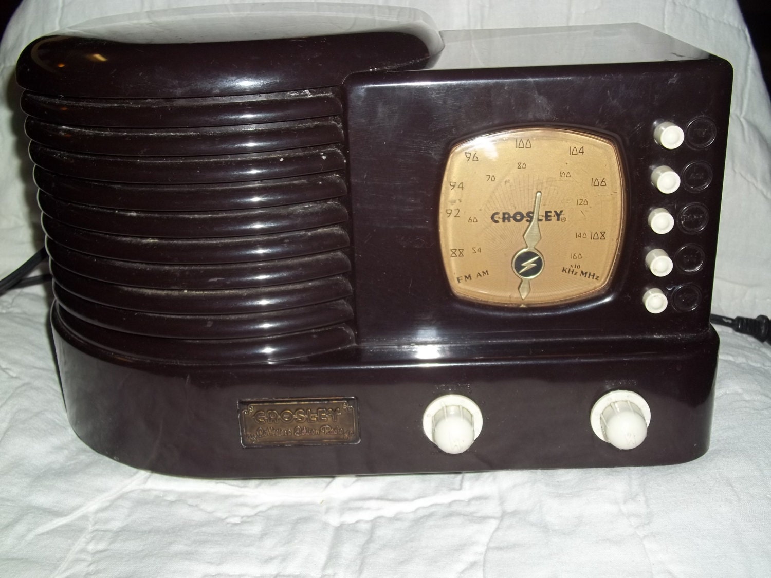 Vintage Crosley Radio 106