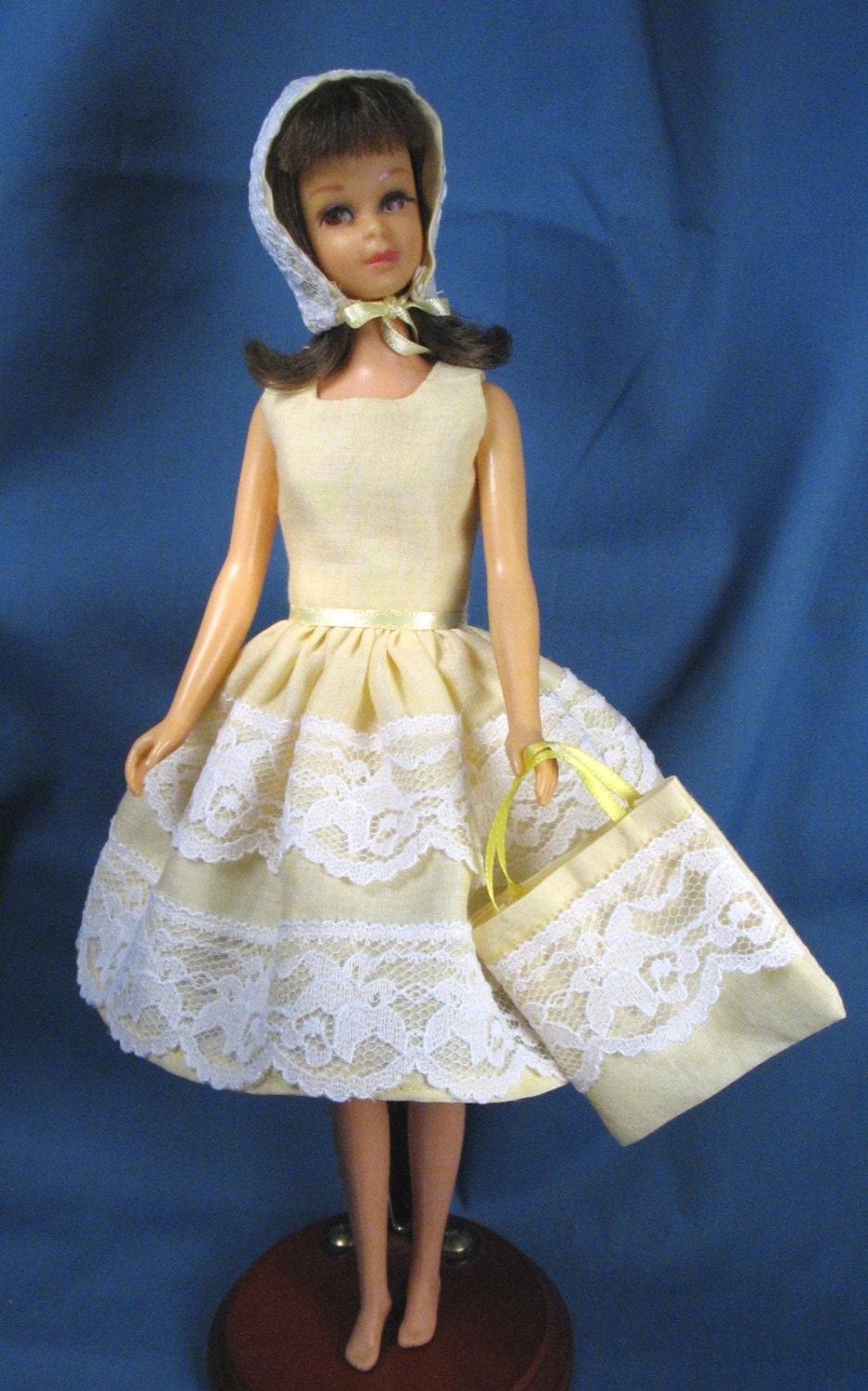 Francie Clothes Pale Yellow Lace Trimmed Dress Set