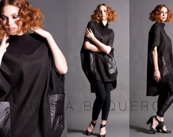 Turtleneck Sleeveless Tunic with Pockets