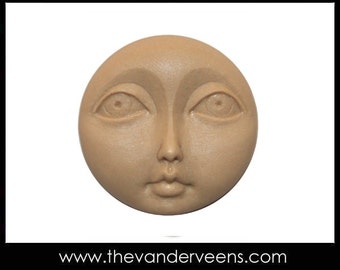 Mold No.127(Full moon Face) by Veronica Jeong