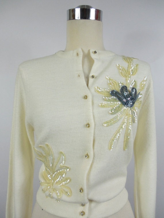 Vintage white sweater Clearance