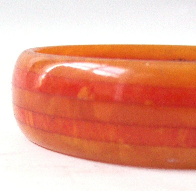 vintage bakelite bangle bracelet orange jewelry womens fashion