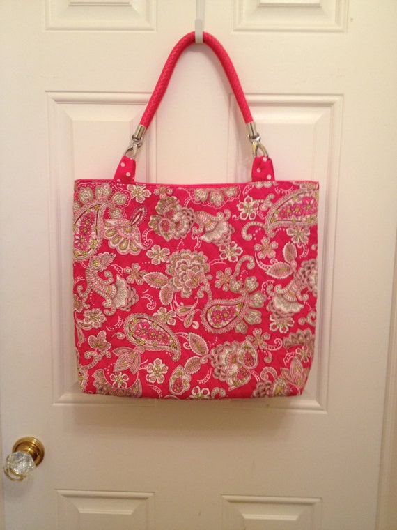 Items similar to Beautiful Quilted Deep Pink Paisley Tote Bag with