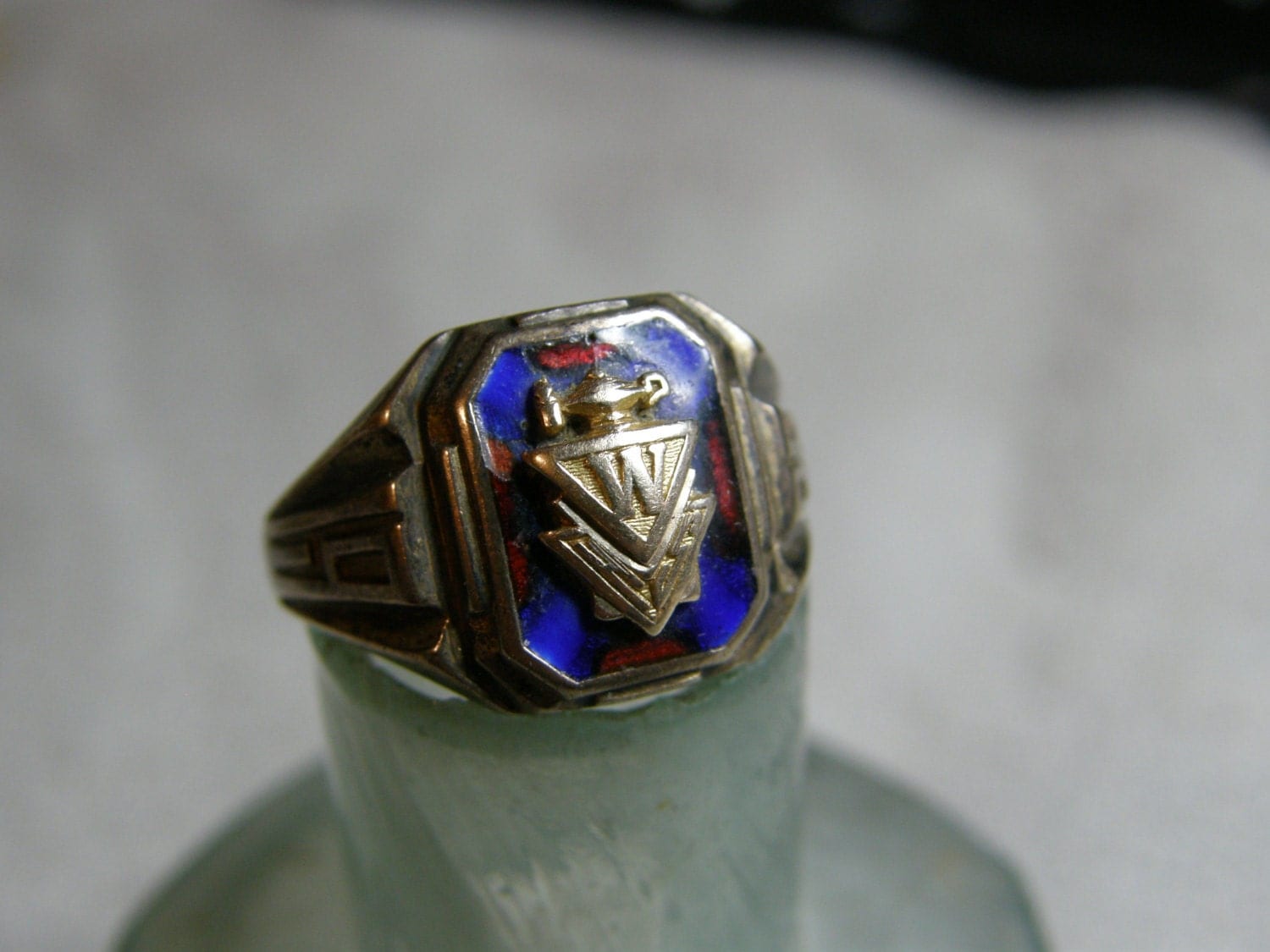 Vintage Herff Jones woman's University class ring class