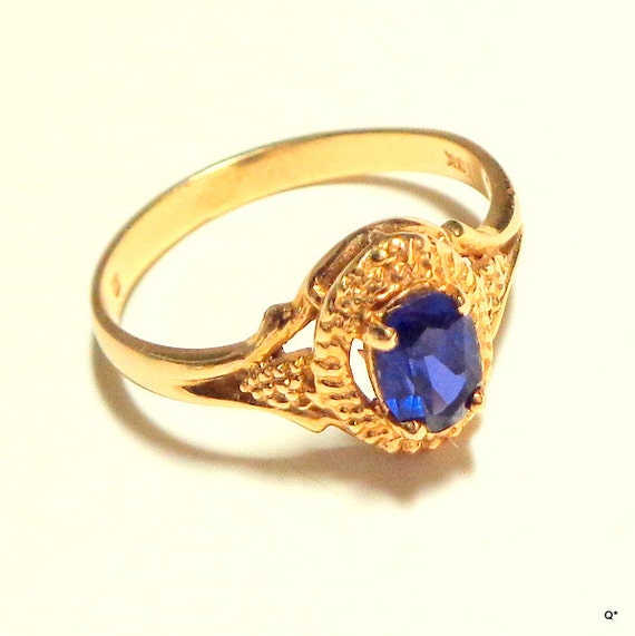 SALE10k Solid GoldVintage Ring Rare Color Change