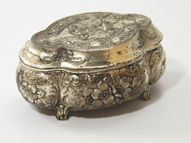 Vintage ornate small silver jewelry box