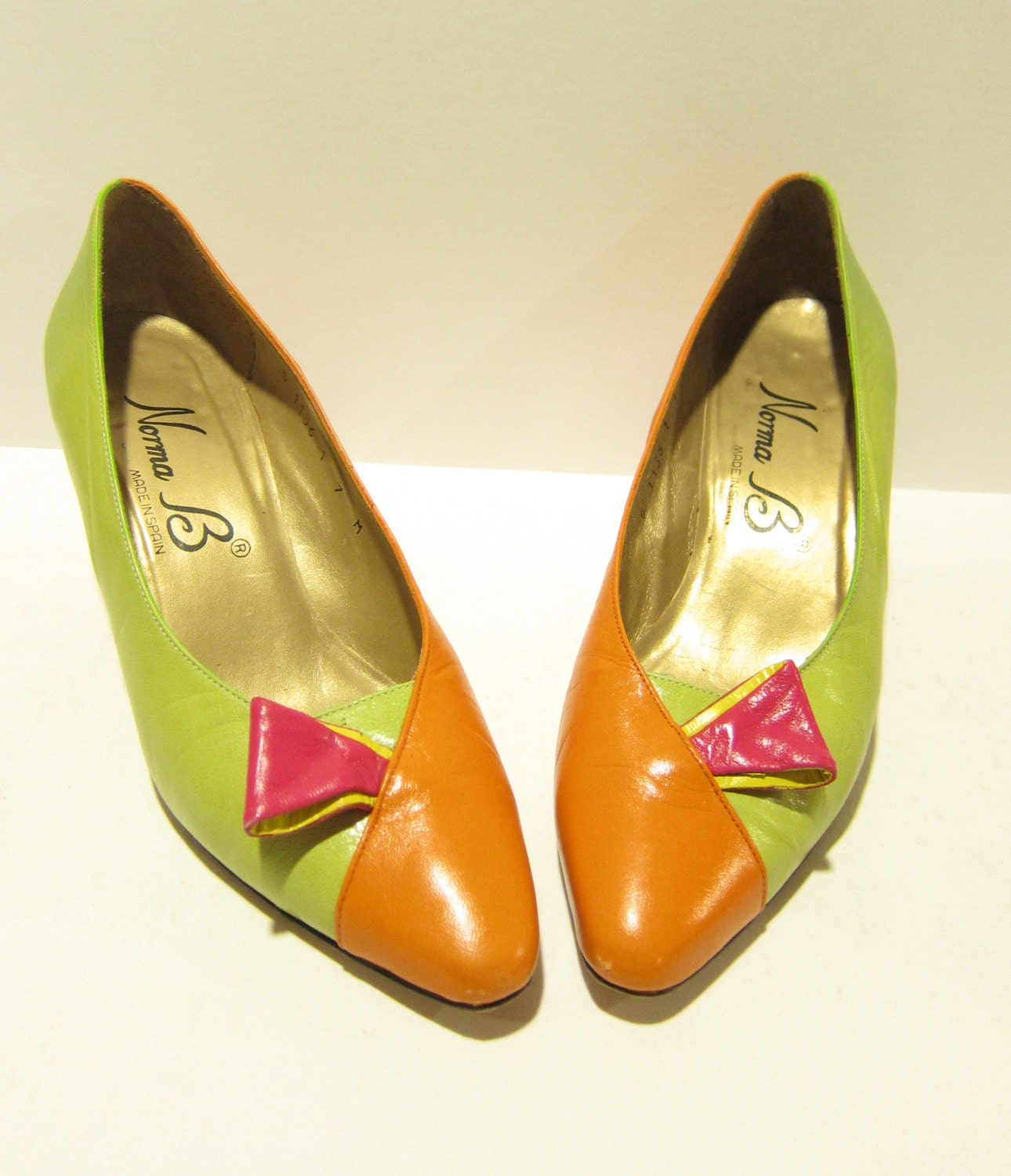 Vintage 1980s Pumps by Norma B / 80s Color Block Shoes in