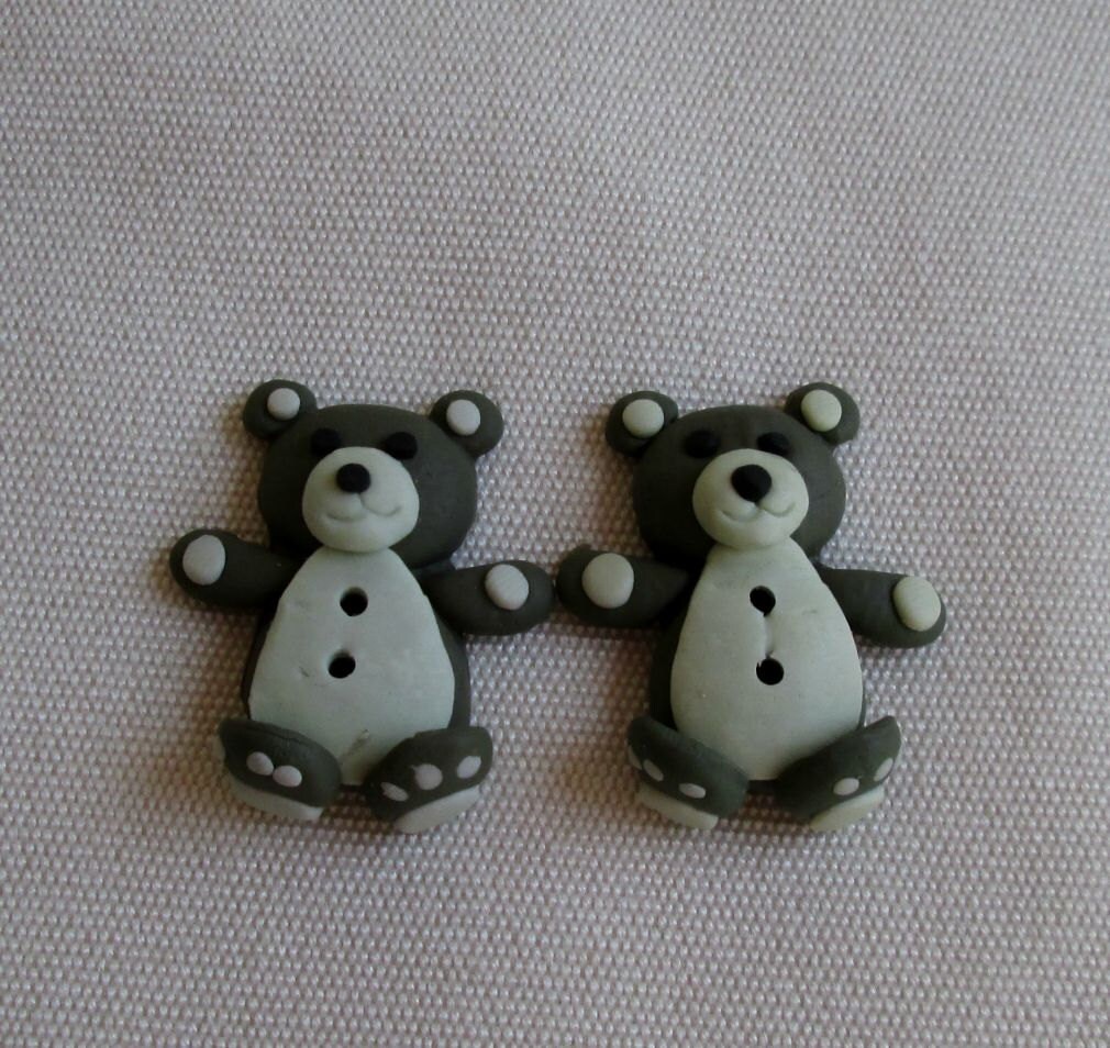 bear buttons sewing