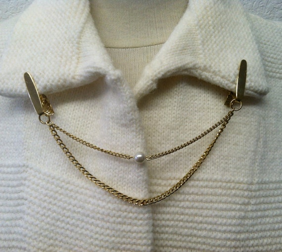 Vintage Sweater Clip with Faux Pearl and Chains