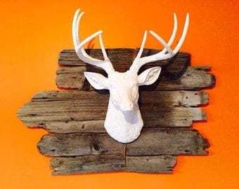 Faux Taxidermy - White Faux Deer Head - Deer Head Antlers Fake Taxidermy Wall Mount - Resin Home Decor D0101