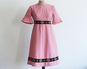 SALE / 60s Babydoll Dress / Bubblegum Pink Floral Dress / Empire Waist Dress / Bell Sleeve Midi Dress / A-line Dress / Small - Medium