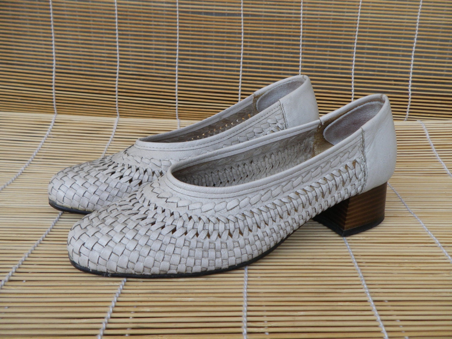 ladies leather woven shoes