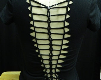 cut and weave back of shirt