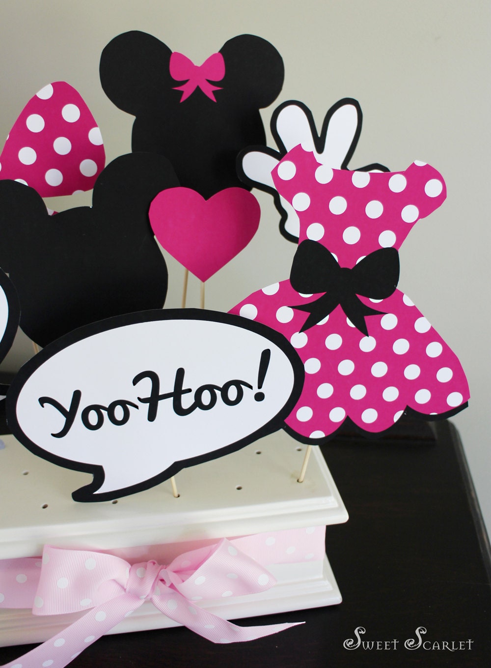 MINNIE Mouse Photo Booth Props in Hot Pink Print your own