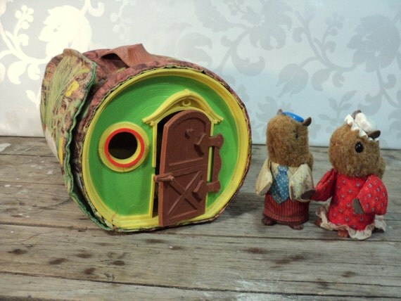 chipmunk log dog toy