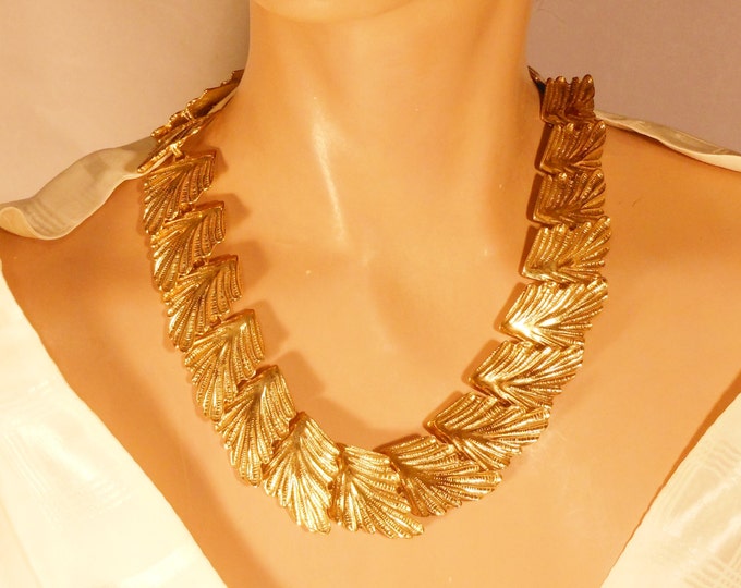 Gold statement choker necklace gold leaves with extender chain