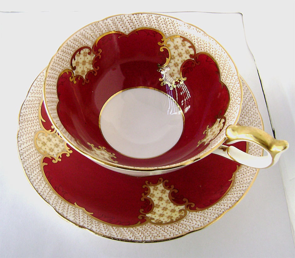 Vintage Aynsley Bone China Red Gold Tea Cup Saucer 1930's