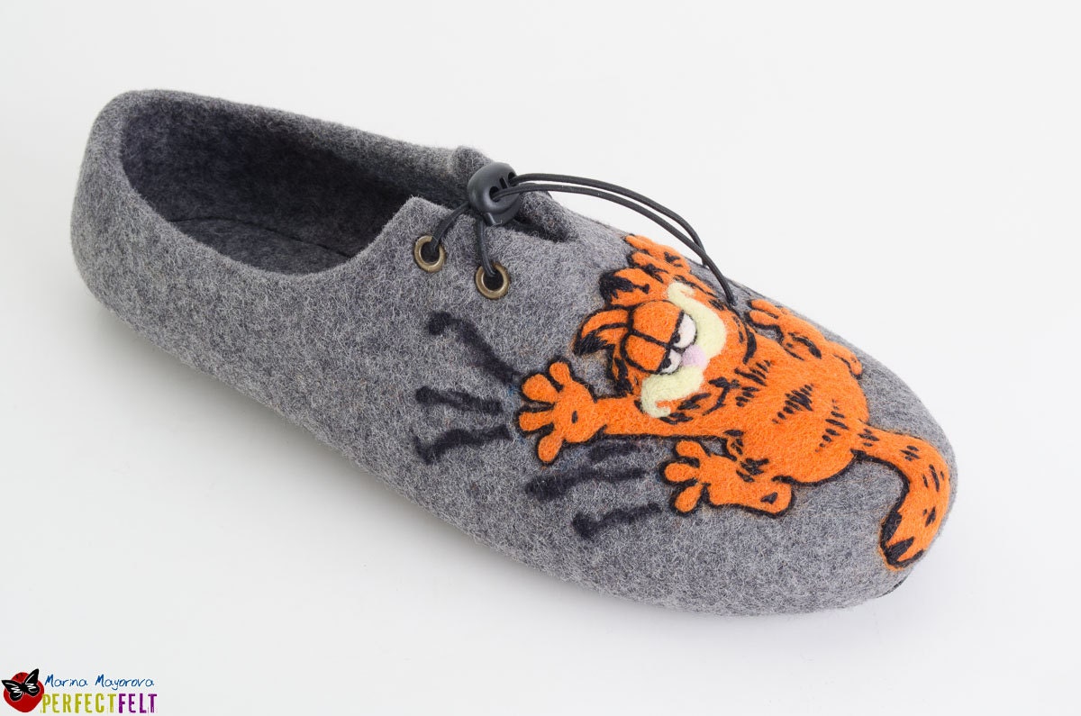 Mens animal slippers Garfield felted slippers