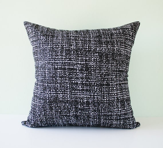 Items similar to Black and white modern decorative throw pillow cover