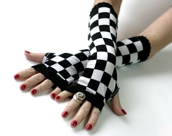 Alice in Wonderland gloves, arm warmers, mittens - Steampunk Noir Gothic Black Lace Lolita Goth Bohemian Victorian Goth