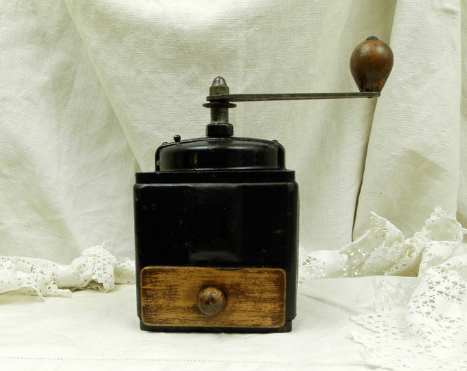 Vintage French Peugeot Fréres Black Painted Metal and Wooden Coffee Grinder / French Kitchenware Decor / Kitchenalia / Retro Vintage Home Vintage French Peugeot Fréres Black Painted Metal and Wooden Coffee Grinder / French Kitchenware Decor / Kitchenalia / Retro Vintage Home