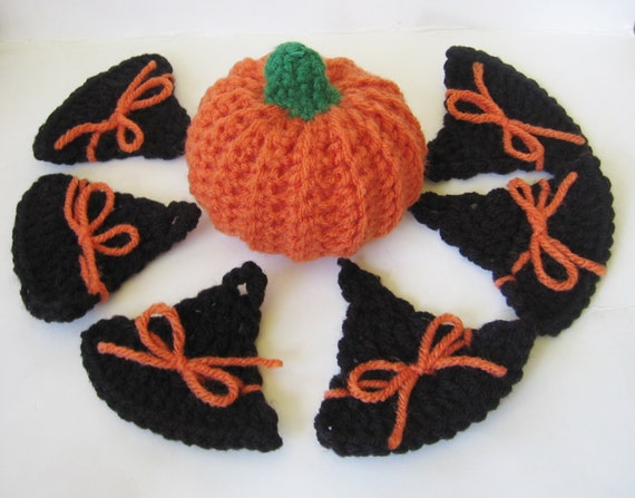 Items similar to Witch Hat Crochet Applique Halloween Decoration Photo ...