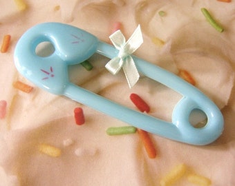 Popular items for large safety pin on Etsy