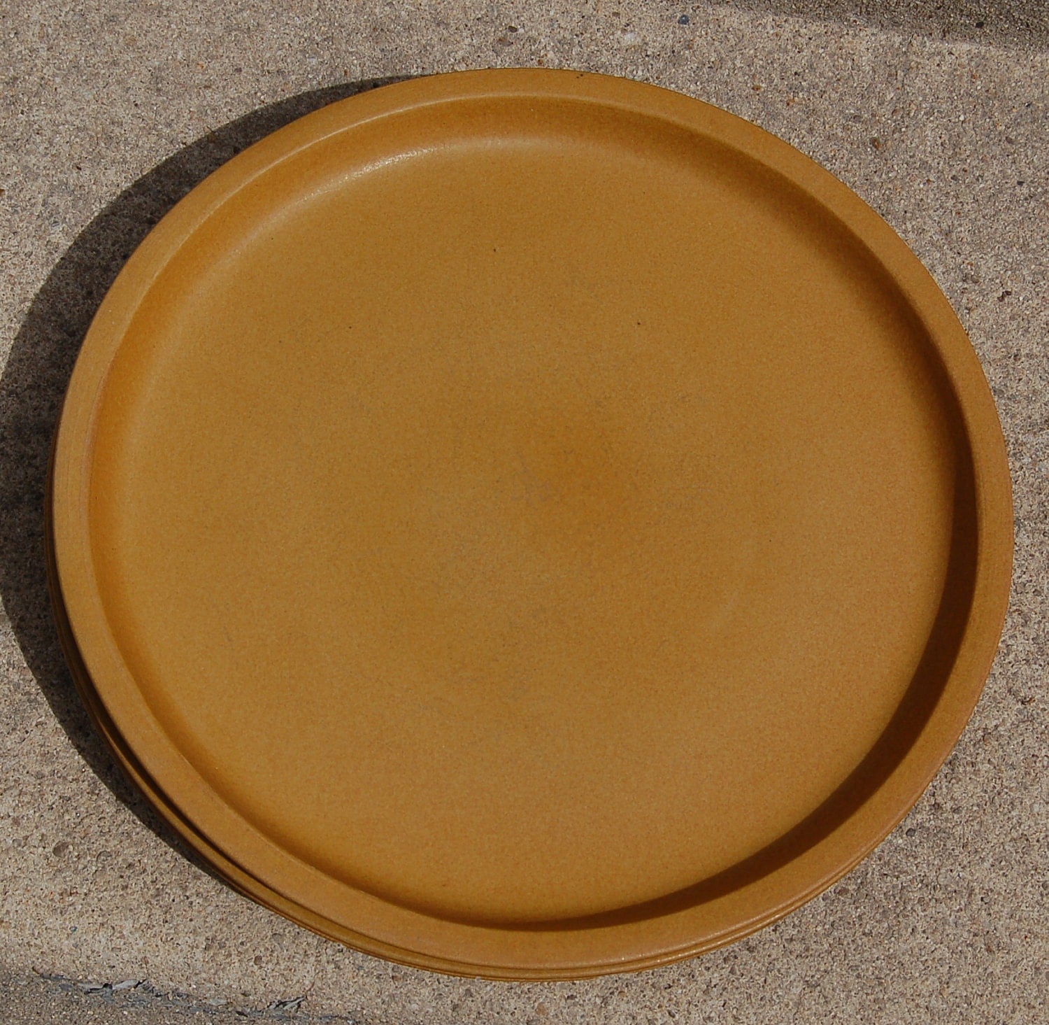 BENNINGTON POTTERY PLATES Bennington Pottery Vintage