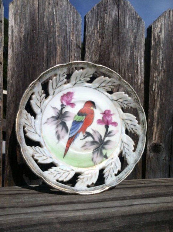 Items similar to Decorative Bird Plate on Etsy