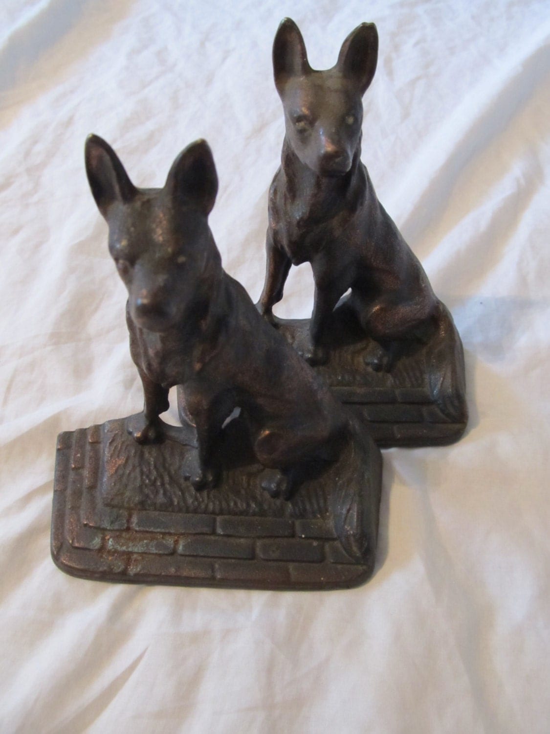 flower in pot cast iron bookends