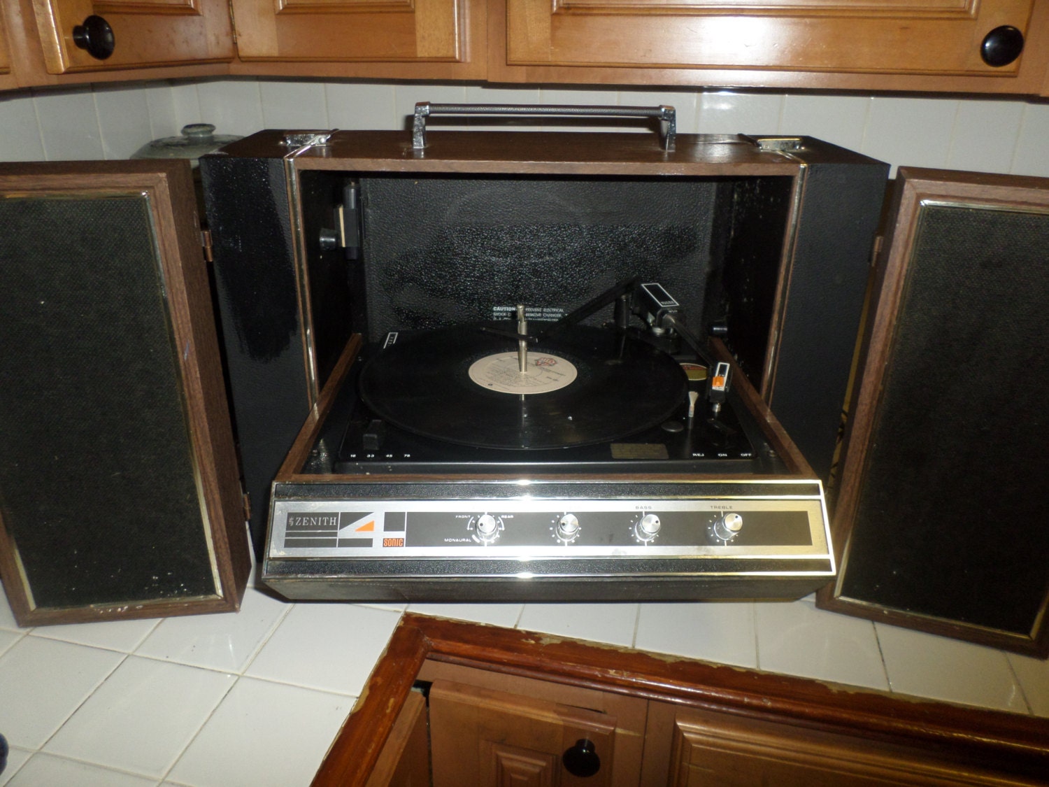 Rare Vintage Zenith Solid State Stereophonic Suitcase Record