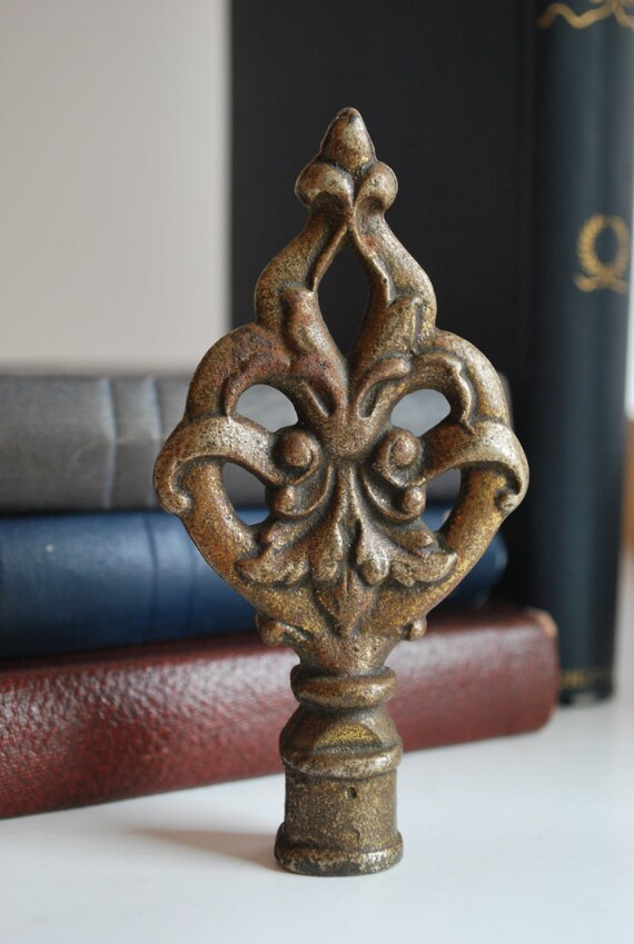 Ornate Vintage Lamp Finial. Gold black chippy painted cast
