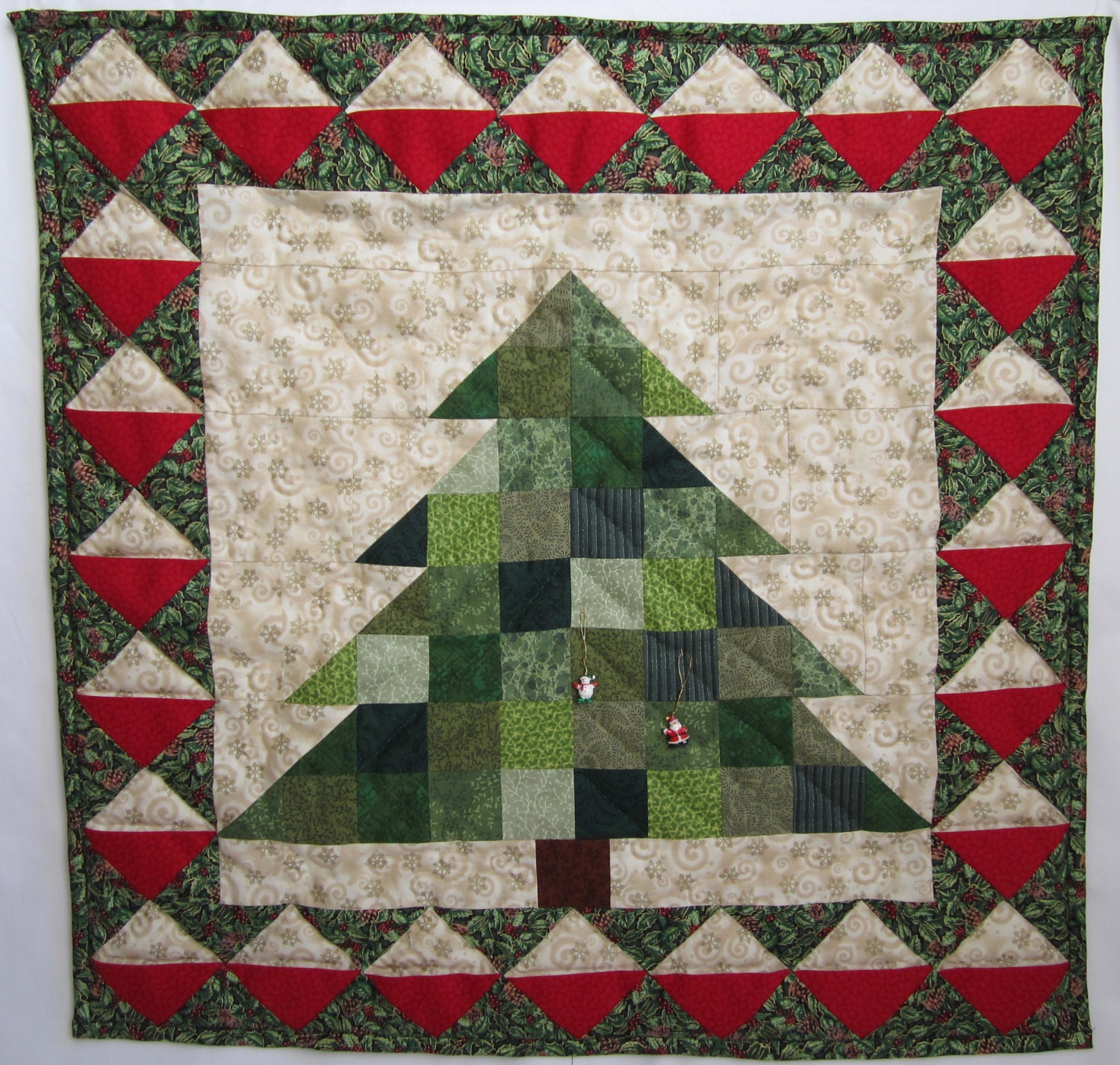 advent-calendar-christmas-tree-quilt-with-ornaments