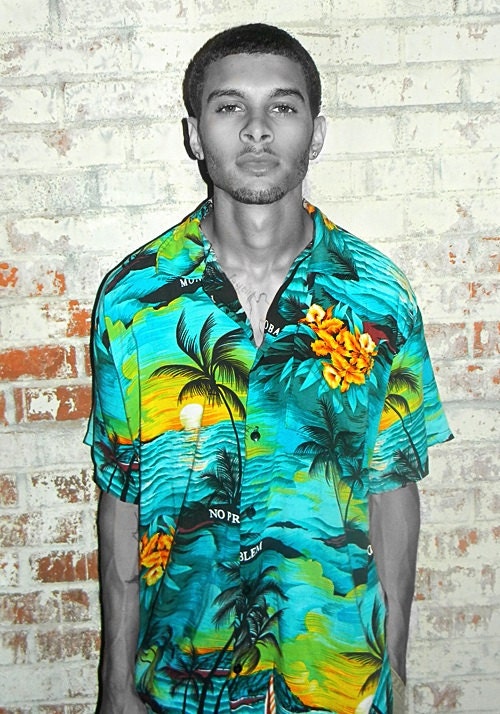 Men's Vintage Hawaiian Button Up