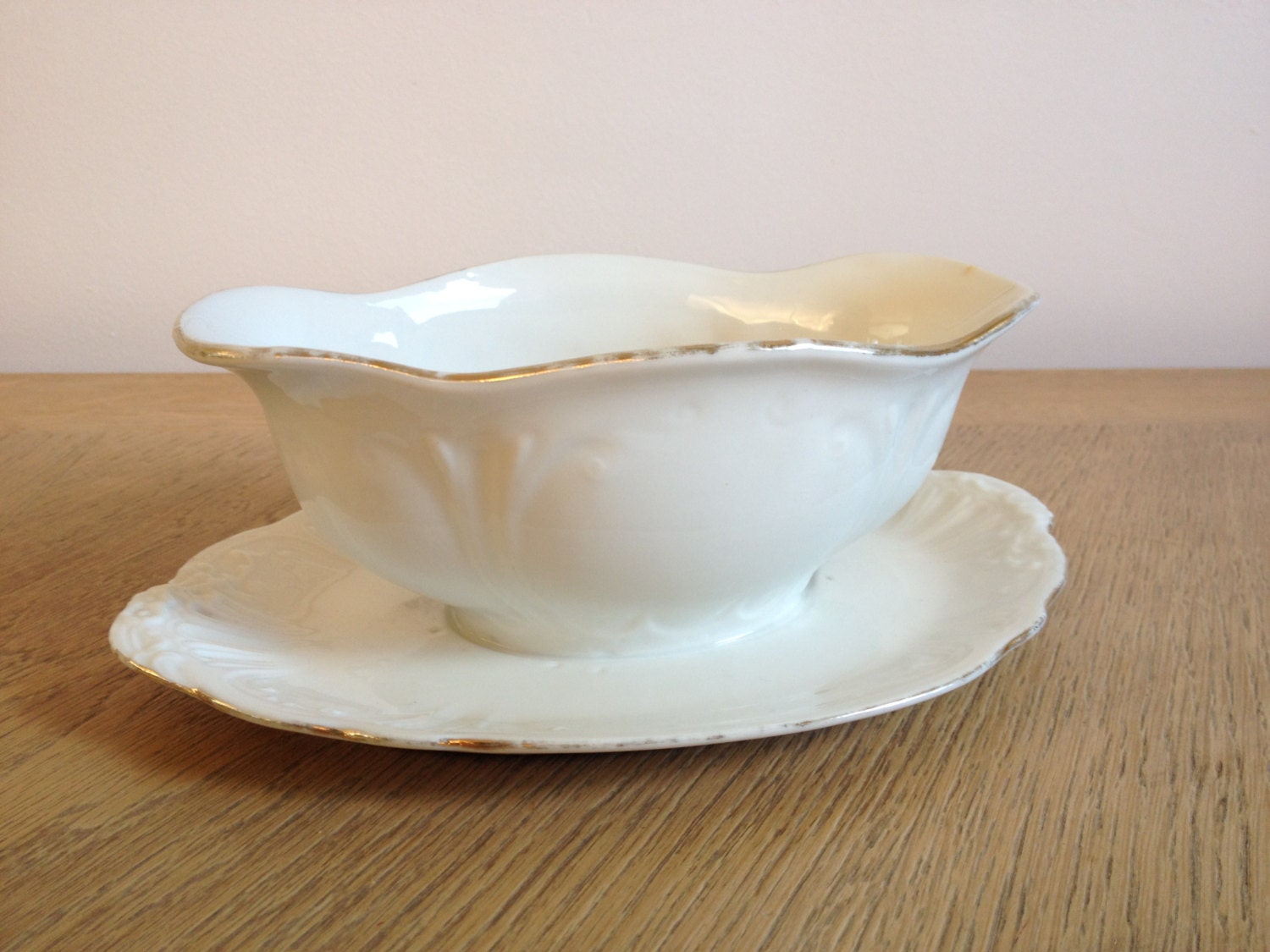 Limoges Gravy Boat with Attached Underplate French Limoges