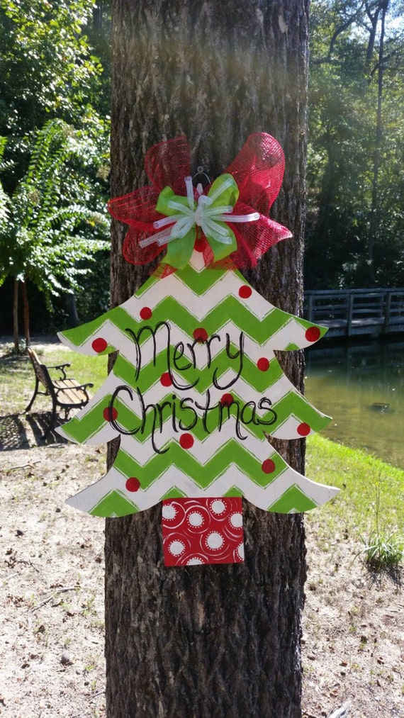 Christmas tree door hanger by ThePinkSpeckledFrog on Etsy