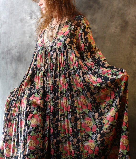 Vintage 1980s Dress Romantic Gypsy Bohemian comfy India Rayon