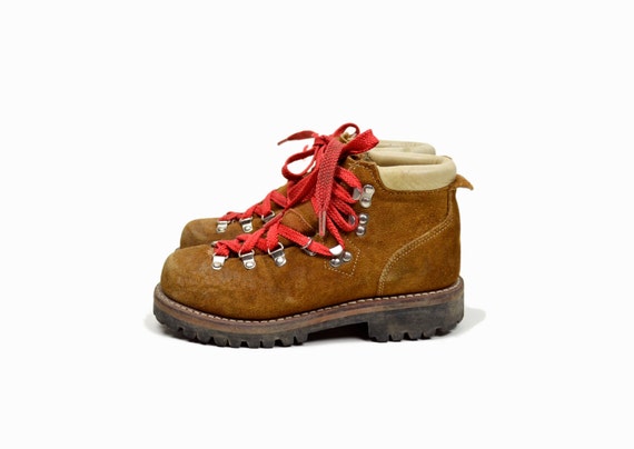brown boots with shoelaces