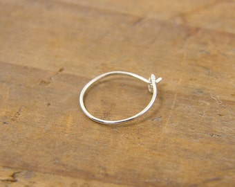 Nose Ring in Sterling Silver, Thin Nose Ring, Thin Nose Hoop |NR1