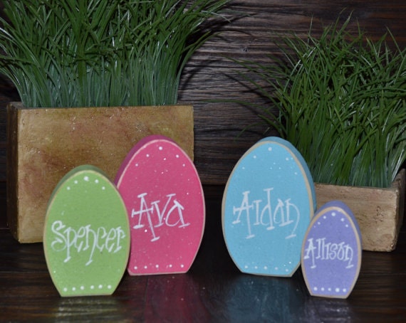 Easter Place Card Set-Personalized place card holder block