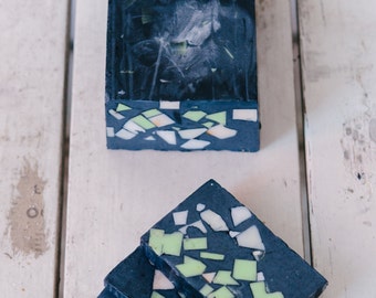 DETOX | Organic Charcoal Soap | FACE | Alleviate Acne | Draw Out Impurities | Balance