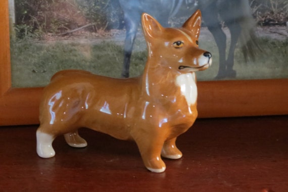 beswick corgi figurine