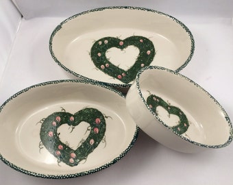 Oval baking dishes, Vintage Heart Design, Nesting Heart Dishes, Wreath and Tulip, Matching Baking Set, lronstone casserole, Retro Bakeware